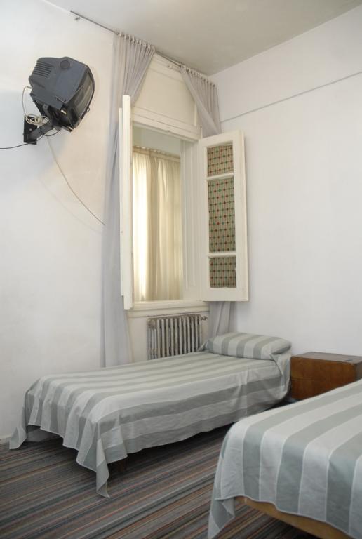 Hotel Aries Buenos Aires Pokój zdjęcie